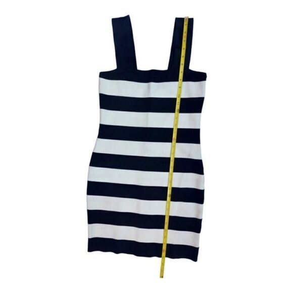𝅺Alice + Olivia Striped Mini Dress - Picture 2 of 4
